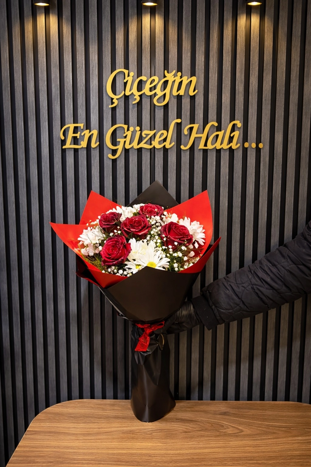 5 Gül Ve Papatya Buketi Lüx 