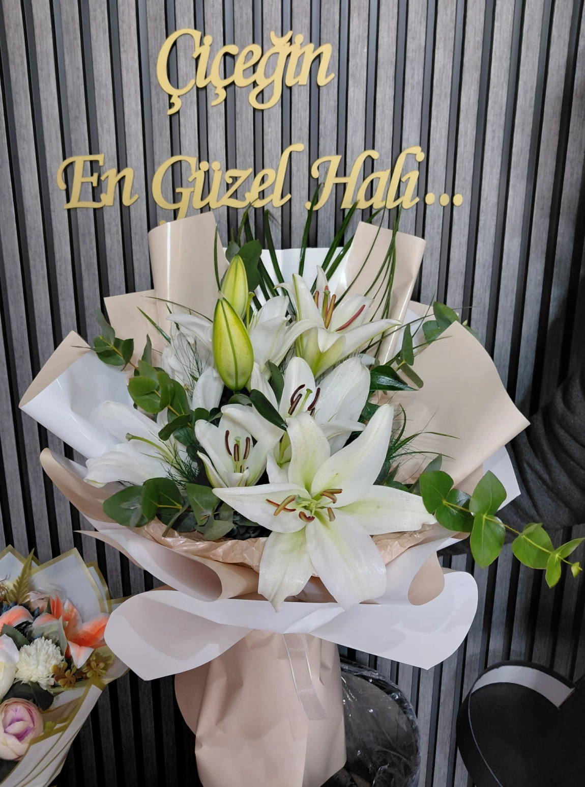 Ital Premium Lilyum Buketi Şıklığın Ve Zerafetin Simgesi