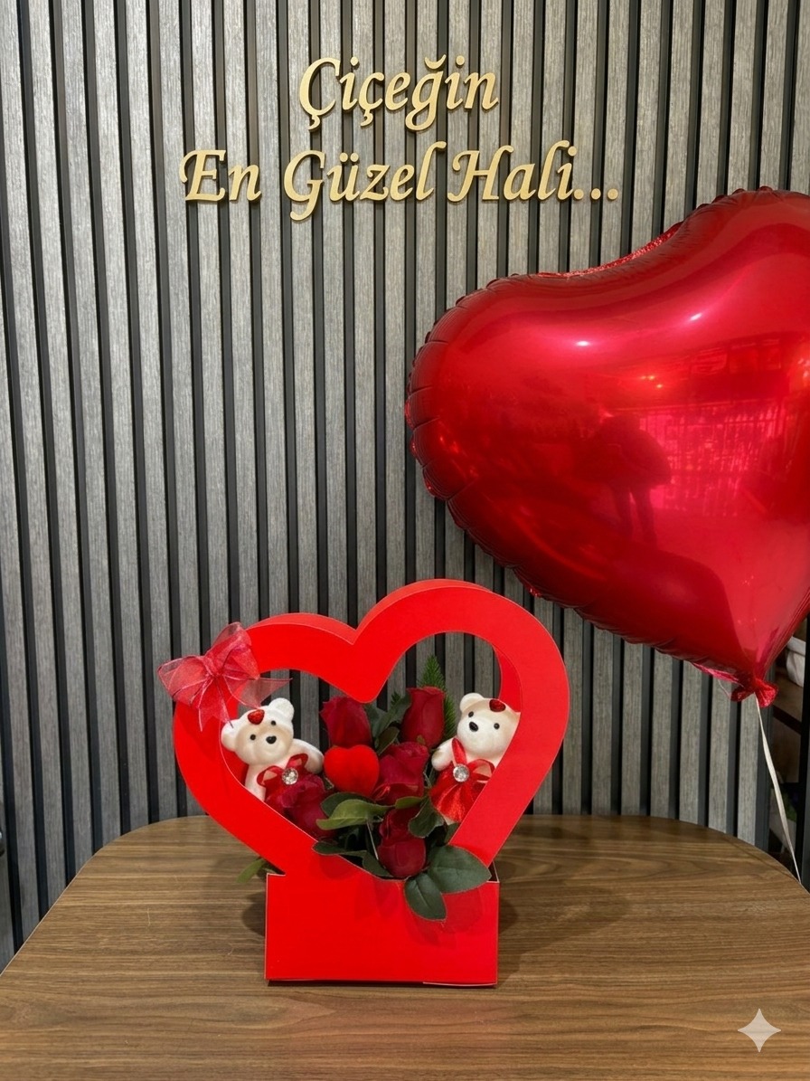 Kalpli Çanta Güller Ayıcıklar Kalpler