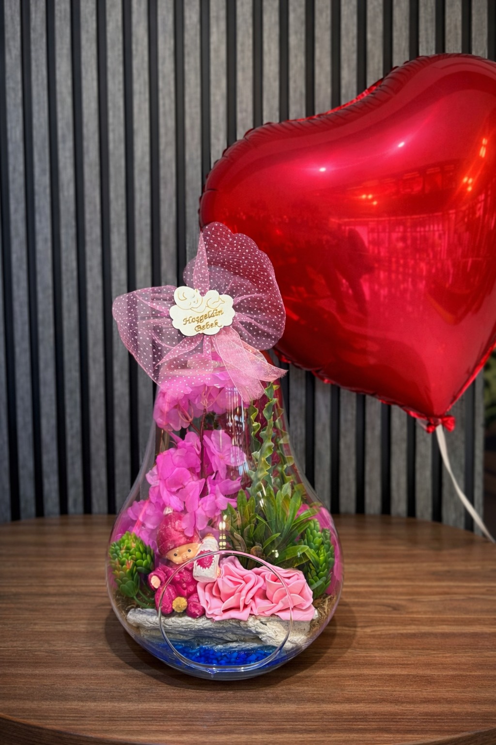 Kız Bebek Armut Figürlü Teraryum