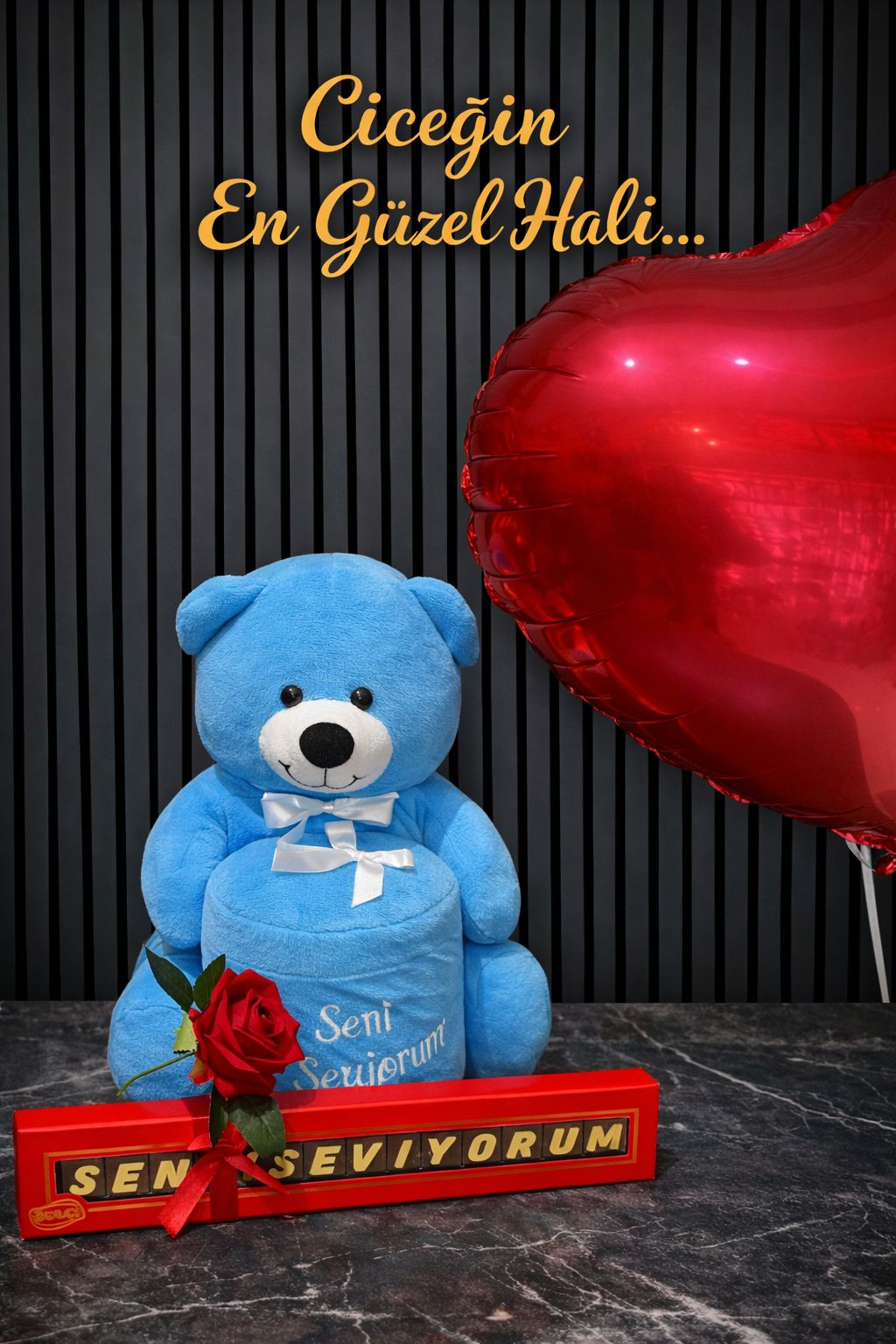 Orta Boy Mavi Peluş Ayı Kutulu  60-90 Cm Seni Seviyorum Bolçi Çikolata Ve Yastık Tek Kırmızı Gül 
