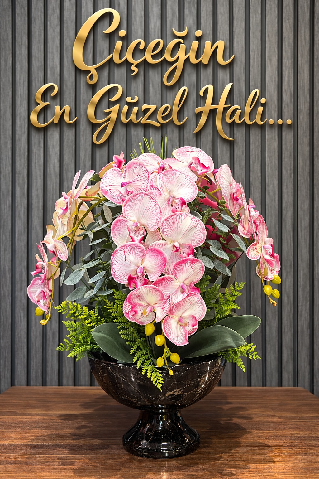 Premium Seramik Saksıda Dört Dallı Yapay Islak Orkide 