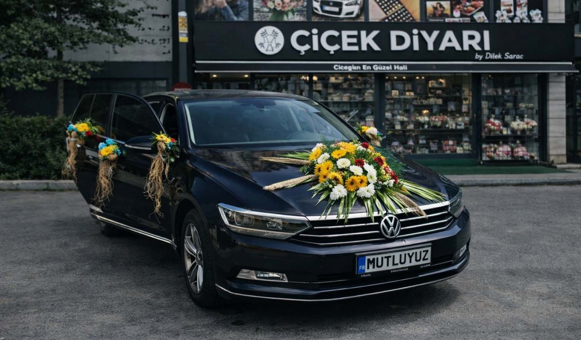 Arka Cama  Baş Harf Papatyalı Lüx Araç Süsü