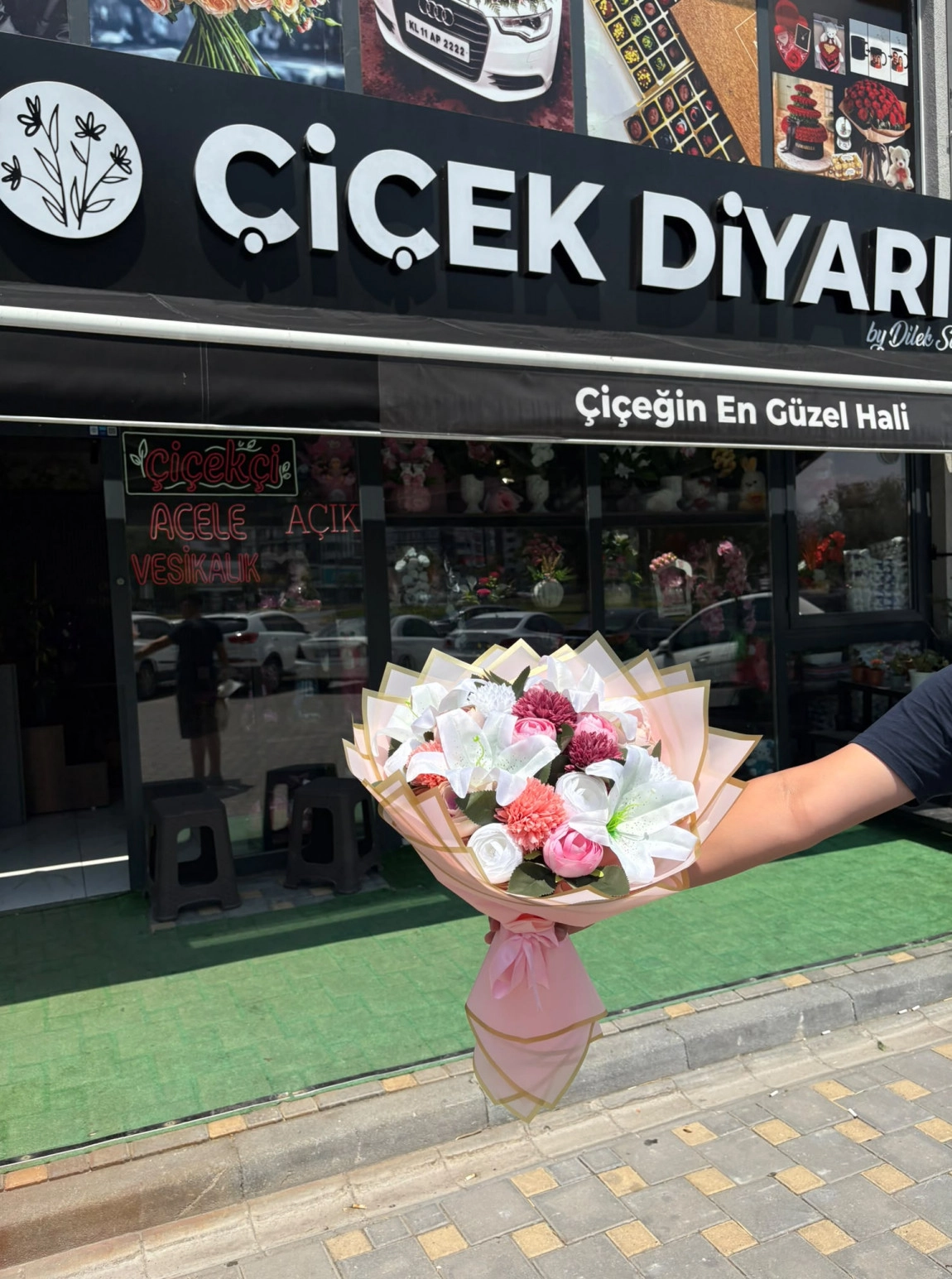 Lilyum Şakayık Ve Anastasya Yapay Lüx Buket-2