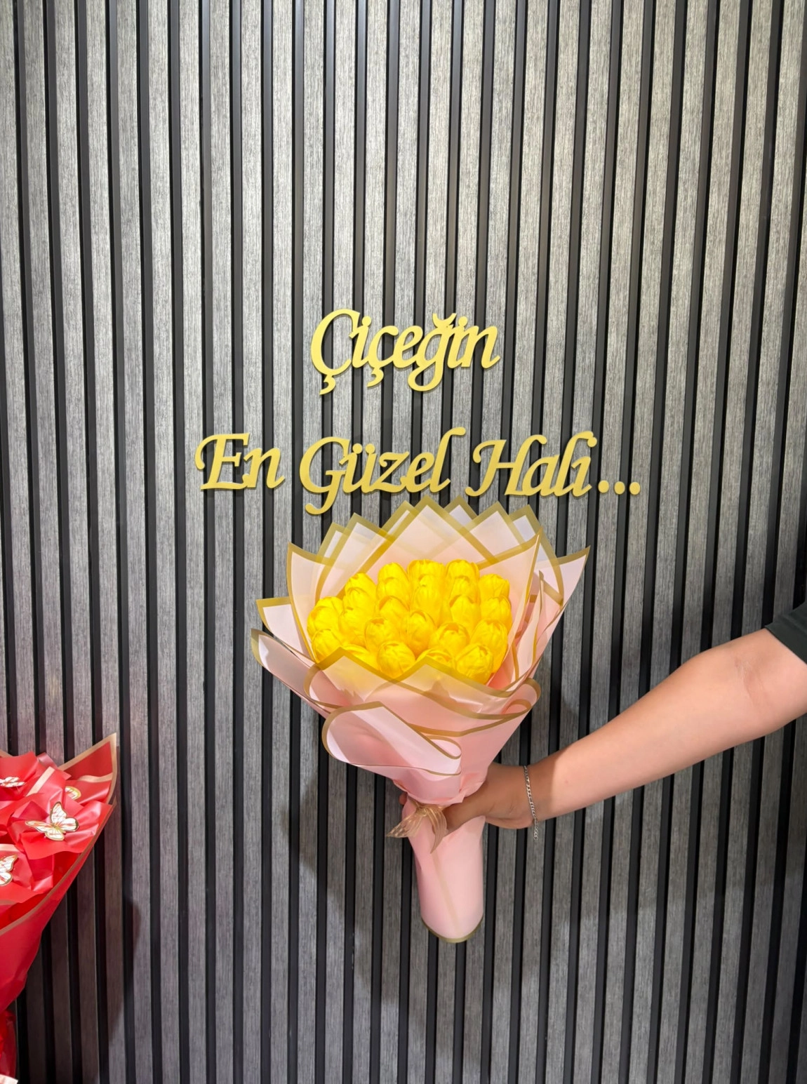 Yapay Sarı Lale Buketi 