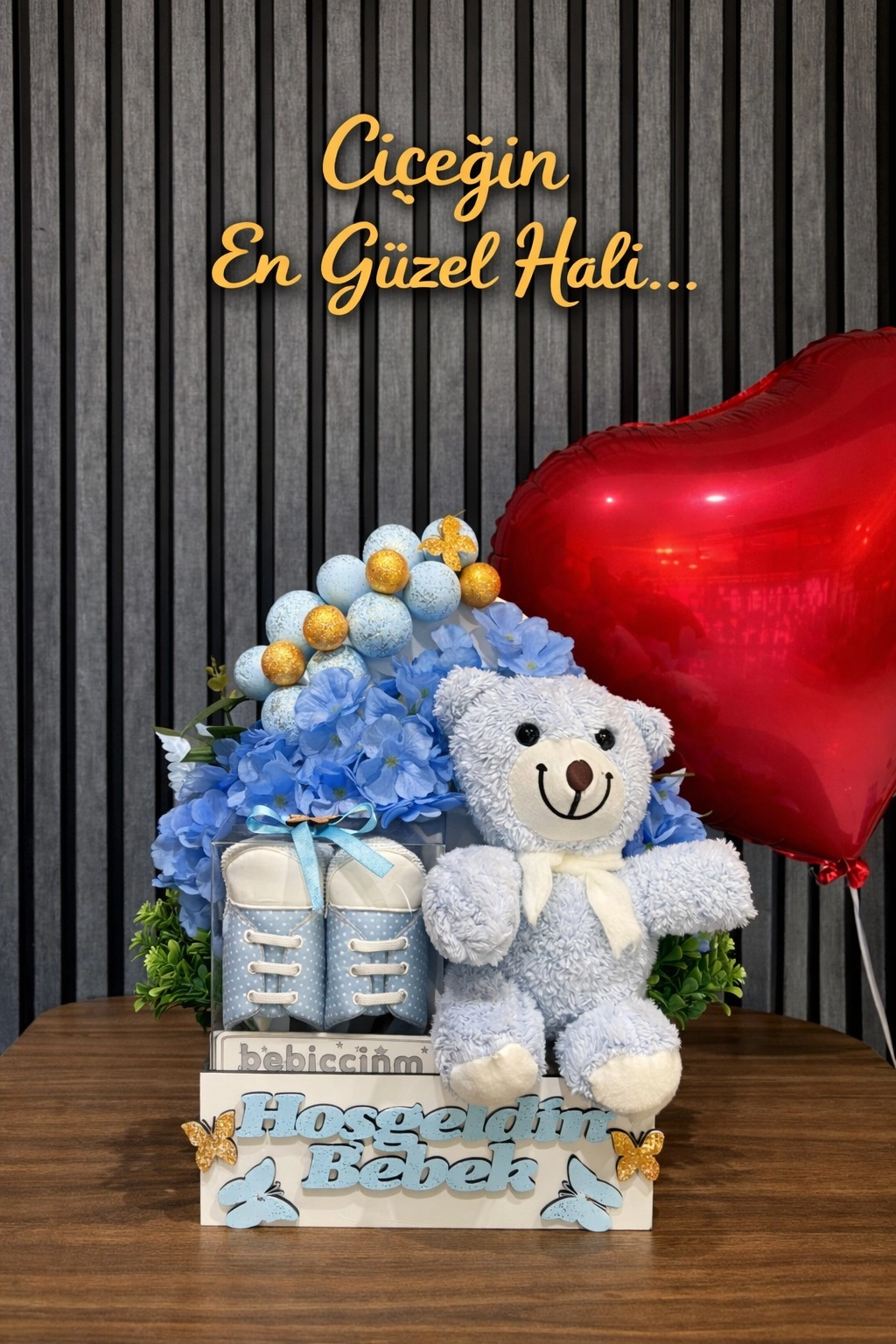 Yeni Doğan Erkek Bebek Ahşap Sandık Peluş Ayıcık Balonlar Patik